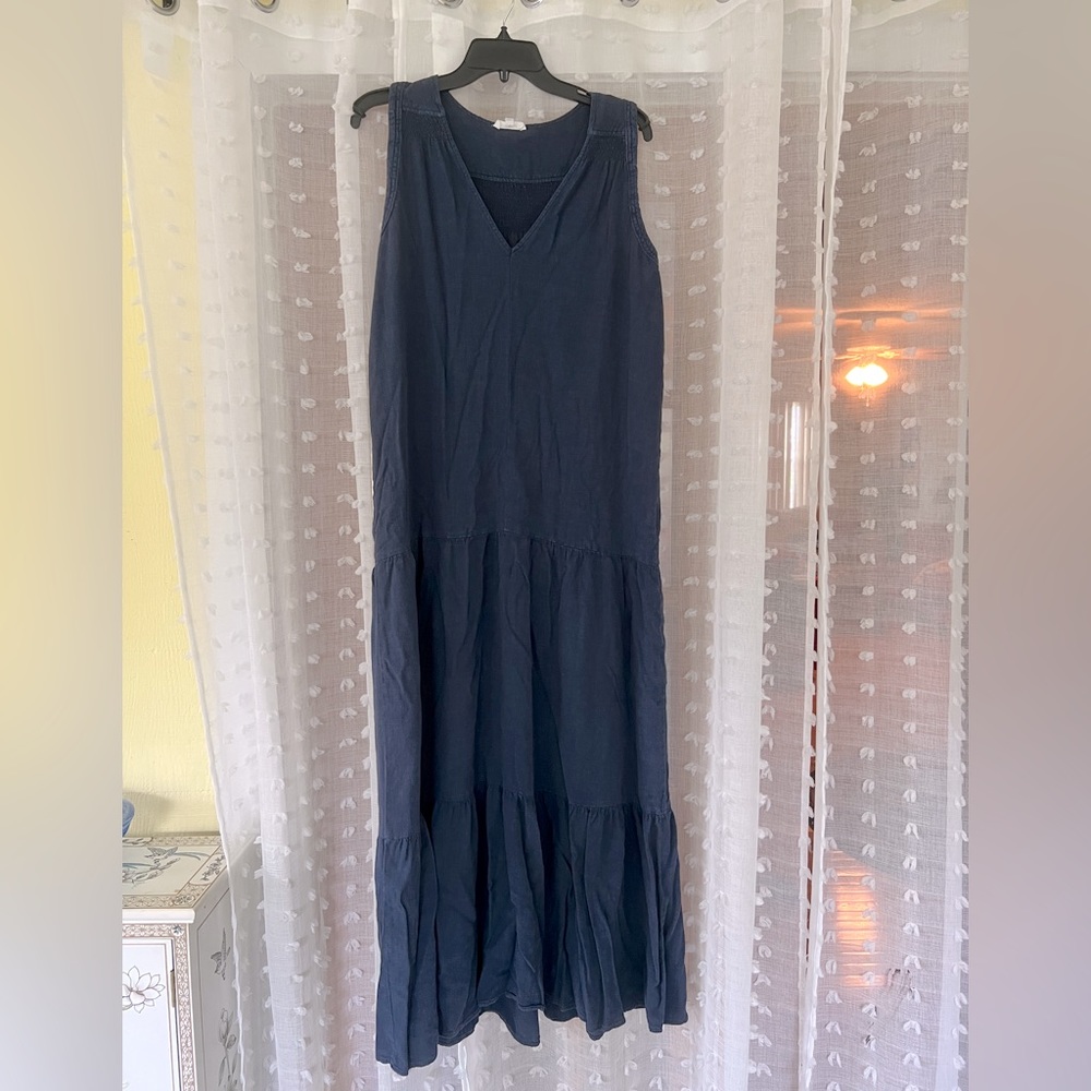 Navy blue tired maxi dress
